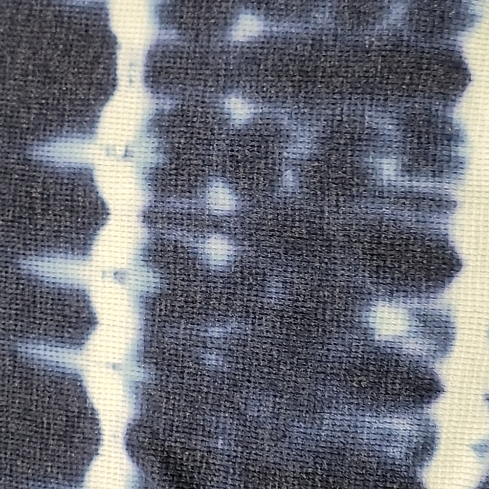 American Eagle Thermal Top L - Picture 2 of 6